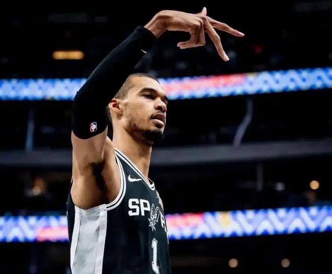 開眼了！NBA曆史首次！一支球隊吃掉整個西部所有榮譽....