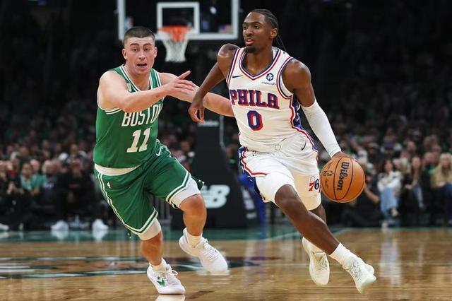 NBA l 76人两将发威 从凯尔特人主场全身而退