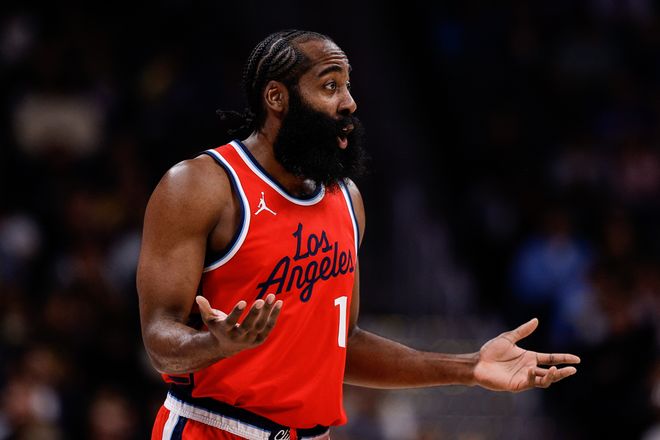 阿里纳斯：哈登怎么去骑士呢？没人愿意主动去克利夫兰！