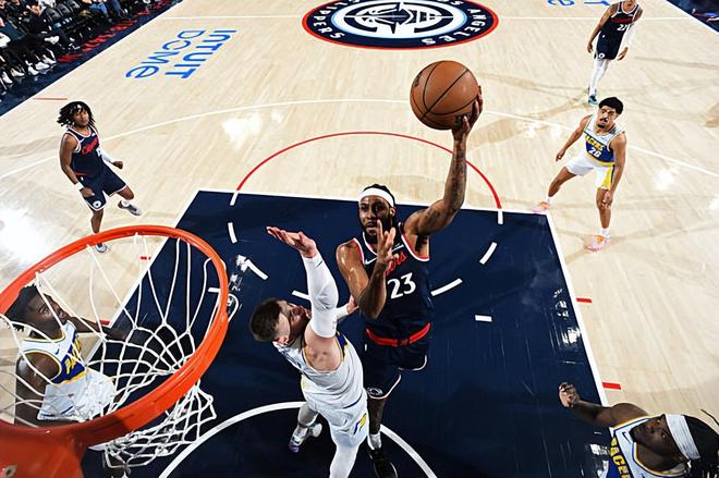 面對老東家打出了攻守兼備的表現，快船新援能否抓住機會站穩腳跟