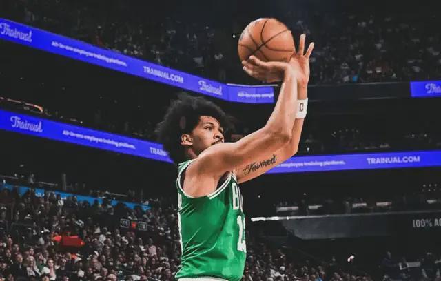 0罚球砍20+4！又打破骑士纪录，哈登效应太强，还把阿伦喂成20+11