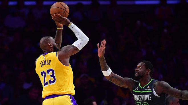 直言不讳，湖人詹姆斯近日坦诚地谈到了NBA近年来发生的重大变化