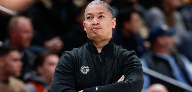 泰伦·卢谈快船揭幕战惨败：我为这场狗屎一般的表现负责