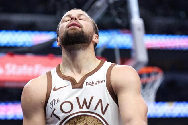 再打1场！皮尔斯用19年书写的得分纪录，就要被库里超越了