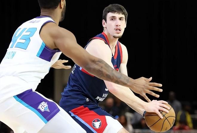 又一次爆砍高分！快船二队锋线新秀最近一段时间的状态明显提升了