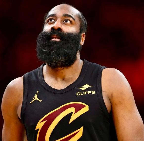 哈登神级发挥让骑士彻底起飞，美媒狂赞他是精英级指挥官！