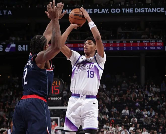 快船客场大胜爵士！莱昂纳德连续25场得分20+ 率队近19战16胜