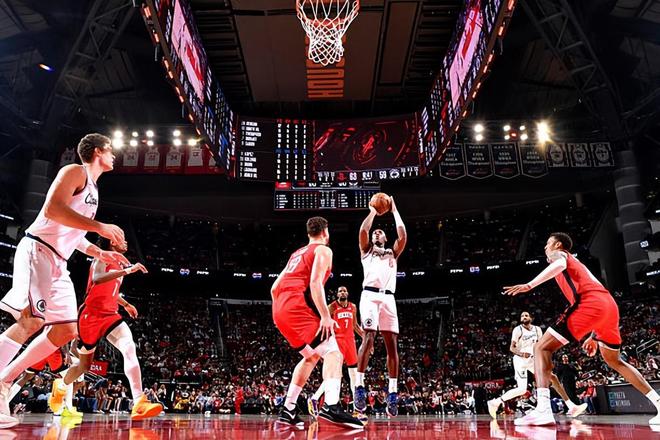 确实尽力了！快船后场大闸甚至在最近还展现出了不俗的组织能力？