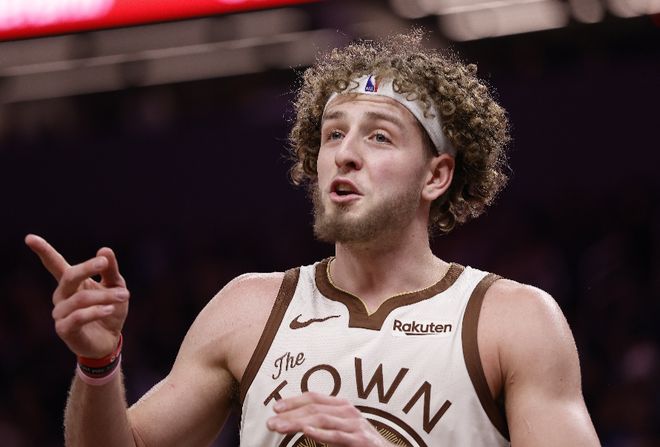 勇士加时115-113险胜火箭 球员评价：6人优秀，2人及格，2人低迷