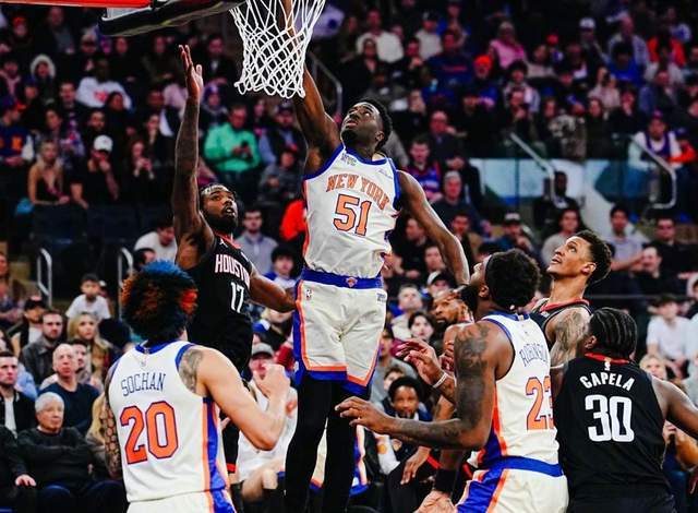 空砍30+6+3！杜兰特沮丧了，美媒谈到哈登摊牌，乌度卡配不上火箭