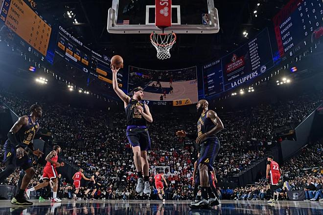 强力得分手也球都摸不着！湖人的战术安排实在是令人无法理解？