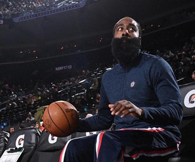 1换2加盟骑士！不想影响快船重建，哈登说出心里话，米切尔也表态