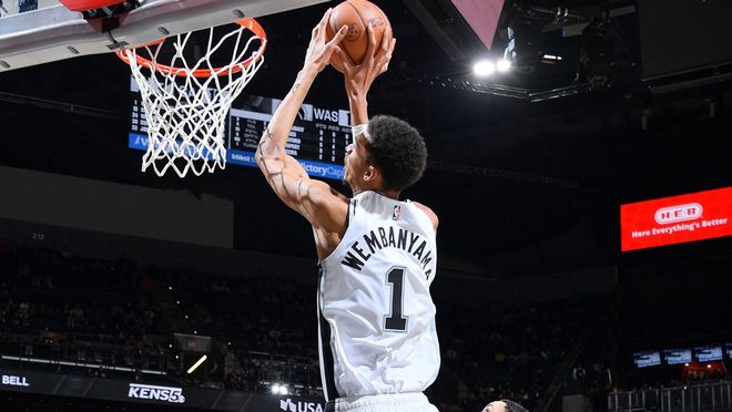 单赛季包揽MVP+DPOY有多难？历史仅2人达成，文班有望冲击记录！