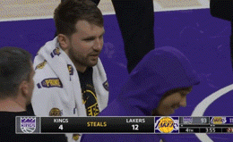 2戰(zhàn)狂勝54分！他這輩子都打不過詹姆斯…