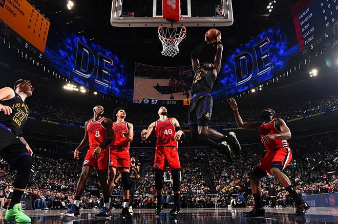 被快船各种打爆，湖人内线支柱莫名其妙又一次彻底丧气了？