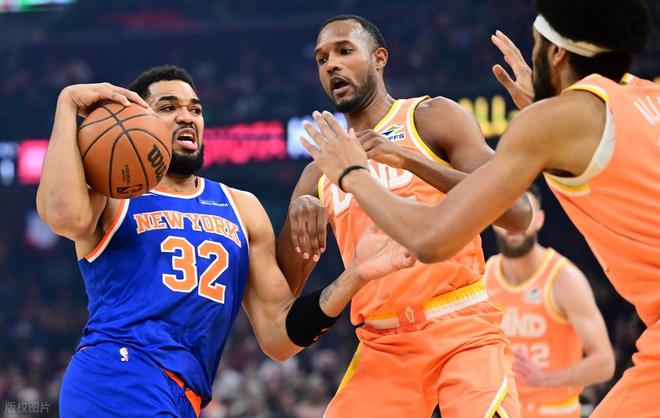 完胜布伦森！哈登20+2+4！米切尔打爆尼克斯，阿伦强硬力压唐斯！