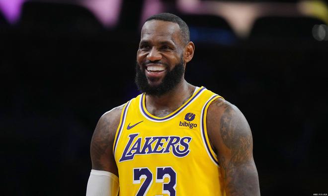 一夜消息：老詹刷新历史，卡登双双落选，3换1交易出炉