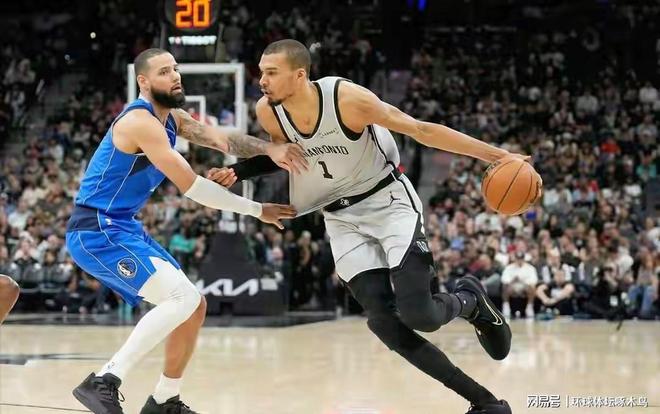 斯蒂芬-卡斯尔40分12板12助 NBA马刺138-125独行侠