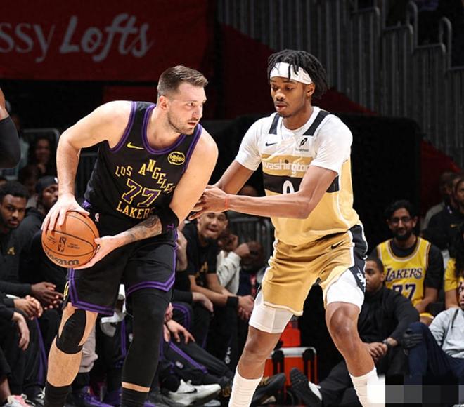 随着湖人142-111大胜奇才！猛追火箭 西部最新积分榜更新湖人第5