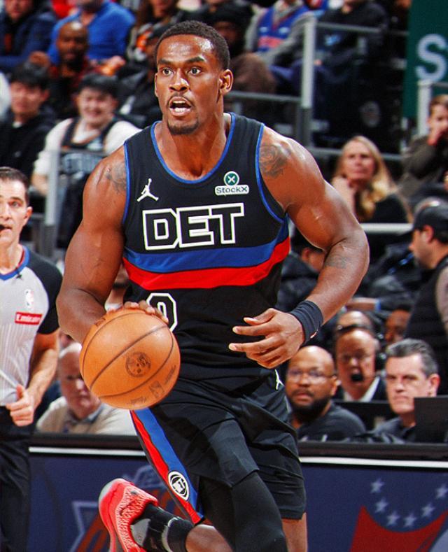 23分逆转东部第一！坎宁安缺战杜伦两双，波特30分率队终结10连败