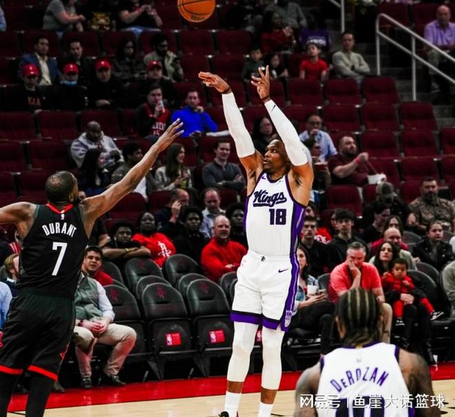 大胜！申京26+13+11探花生涯新高，杜兰特21+5，威少22+5起冲突
