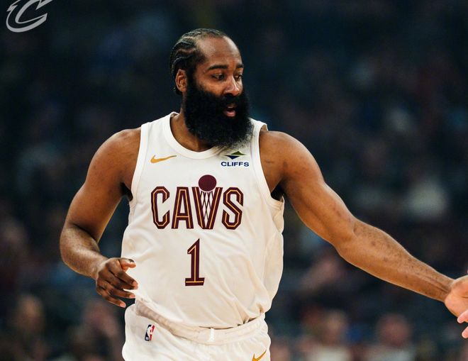 哈登21分5助，迎29000分里程碑，一战达成四大纪录！骑士大胜76人