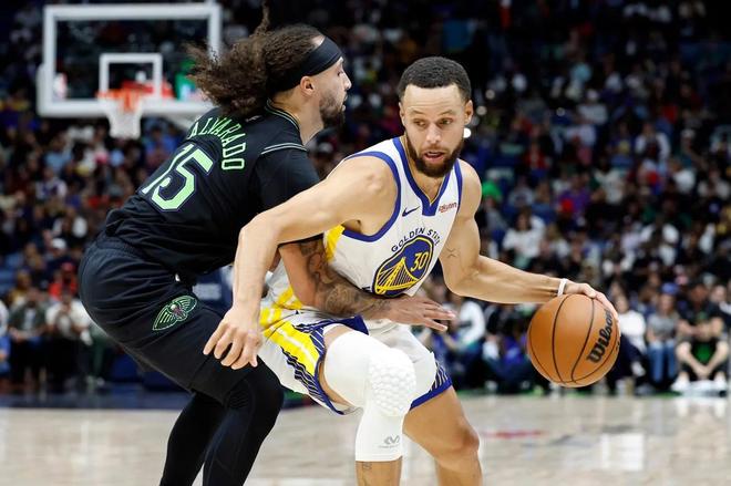 庫里11中2，穆迪32+8記3分創(chuàng)歷史第3神跡，還刷爆紀(jì)錄！勇士3連勝