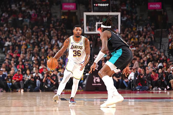 指望后场大闸去扛起进攻大旗，湖人看起来真是遇到大麻烦了？