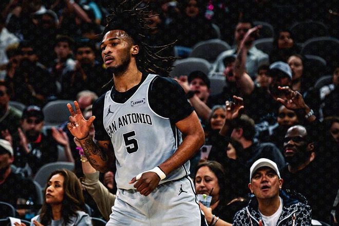 狂轰40分12板12助，4号秀刷爆纪录抢戏文班！马刺4大新星天赋溢出