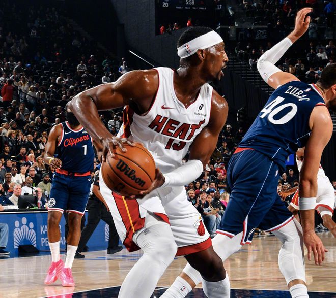 快船1分惜??！萊昂納德丟絕殺扭頭就走，哈登29+7+8仍有不足