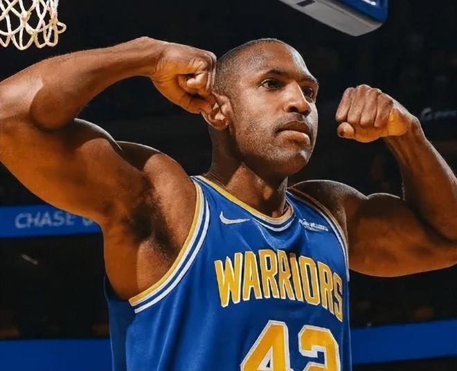 勇士114-113险胜灰熊 球员评价：4人优秀，波杰及格，5人低迷