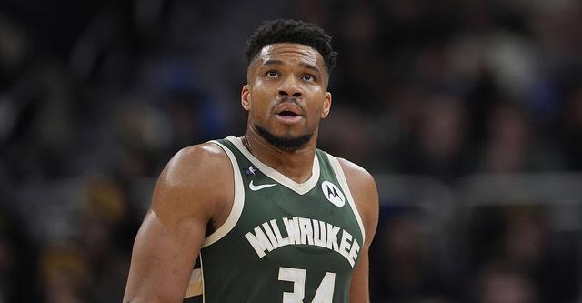 Shams：字母哥多次私下告知球队 他认为分道扬镳的时机已到