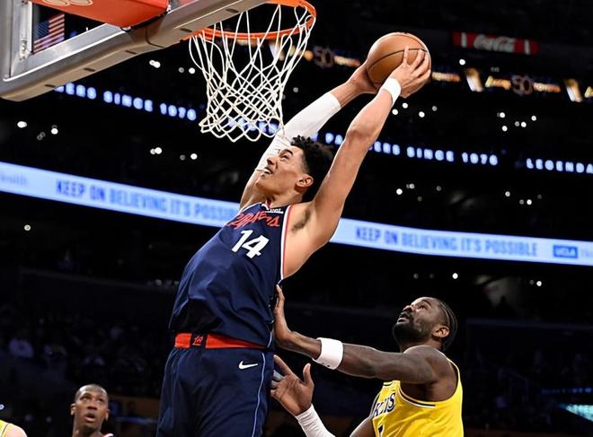 技术粗糙经验不足，快船内线新星身上的短板还是有些明显的？