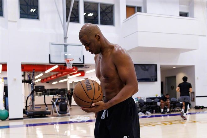 约基奇复出，25分钟31+12！轻松击沉快船，NBA现役第一人！