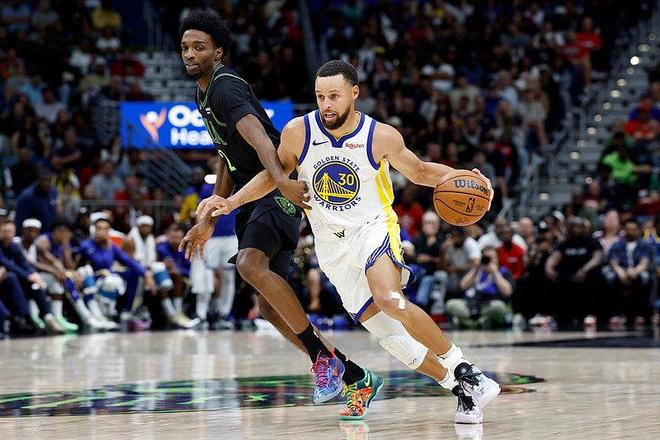 勇士124-106戰(zhàn)勝鵜鶘 取得三連勝