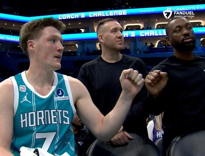 可圈可点，黄蜂4号秀克努佩尔首秀6中4得11分5板1助，三分4中3