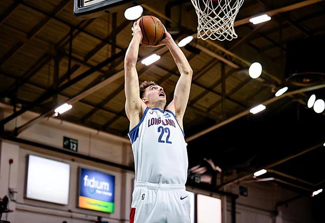 在发展联盟都打得非常一般，但篮网却用一份十日短合同签下了他？