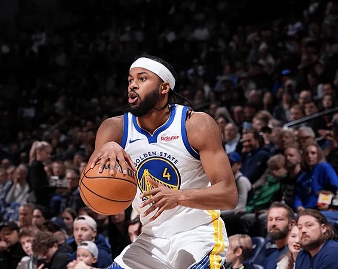 勇士展最佳模式！8人上双，2将蜕变，替补全民皆兵，想赢球该这样