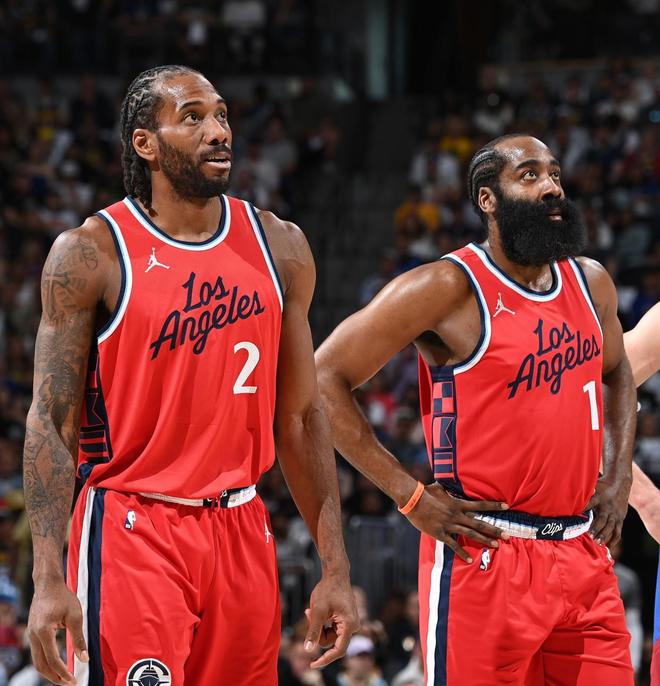 哈登投骑士，火箭转攻新目标！26岁控卫场均18+4，合同更小更灵活