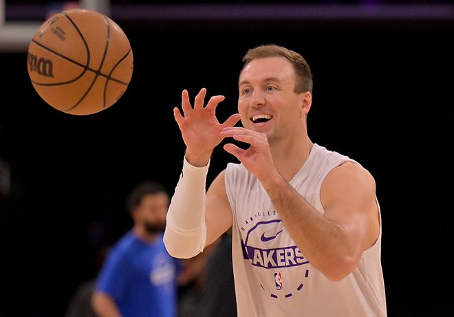 1年1100万美金！联盟第1！湖人2换1交易血赚，东契奇把话挑明