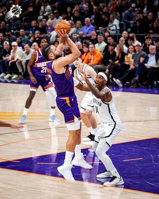 火爆冲突5人吃T！太阳险胜篮网狄龙26分濒临禁赛 波特36分