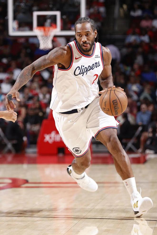 老黄牛都没你辛苦！连续36场20+，今天又砍37分！