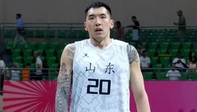 山东男篮胜新疆，5人得分上双，陶汉林和李祥波内战双塔优势巨大