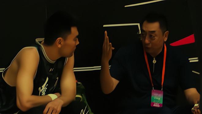 刘董空降赛区督战，和玄冥二老热聊！辽篮全程压制得分破百2连胜
