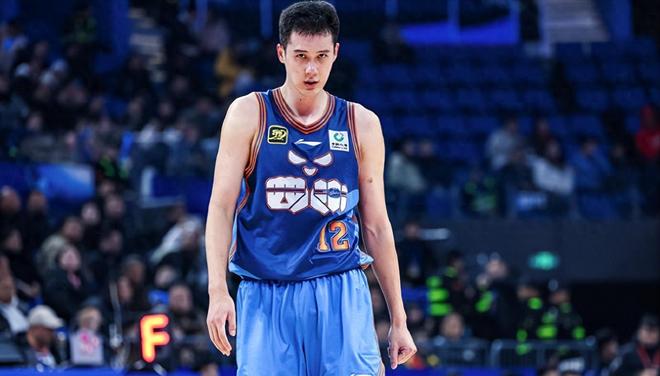 广厦好消息！场均10+5内线回归，胡金秋迎来得力帮手