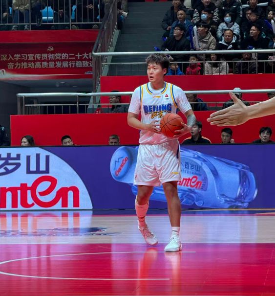 开门红！赵睿首秀10+4北京五人上双轻取江苏 周琦12+8杰曼19分