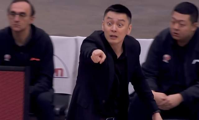 精彩！辽篮12分大胜斩获开门红，大韩接班人11+9够硬，杨鸣放心吧