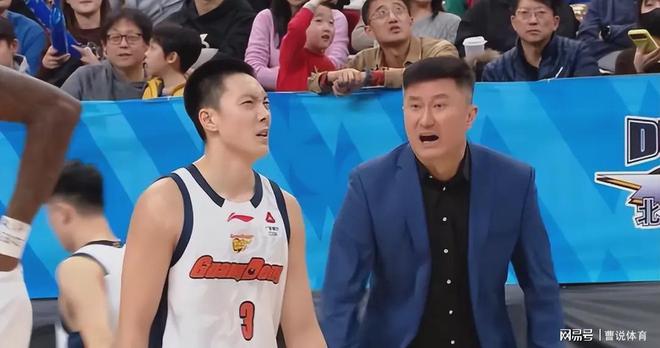 真相大白！广东男篮40分惨败上海队原因曝光，郭士强观战很失望