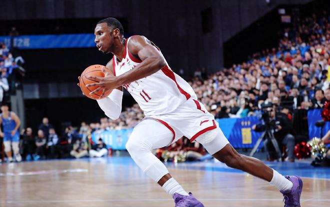 重创周琦！男篮国手回归拿14分，状态强过胡明轩，郭士强不动心？