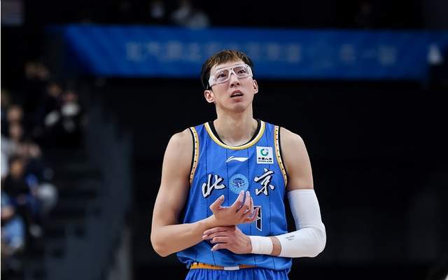 周琦末节神秘消失北京主场输给山西，许利民说的对：球队没希望了